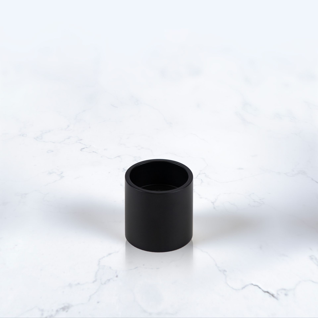 hymera_candle_holder_small_single2_black.webp